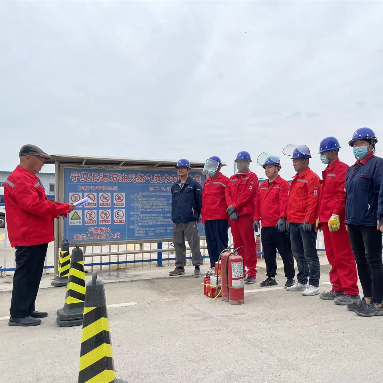 銀川永隆氣體有限公司|寧夏永隆氣體公司｜銀川氧氣銷(xiāo)售公司｜銀川氮氣銷(xiāo)售公司|銀川干冰銷(xiāo)售公司｜銀川二氧化碳銷(xiāo)售公司｜銀川氫氣銷(xiāo)售公司｜寧夏氧氣銷(xiāo)售公司｜寧夏氮氣銷(xiāo)售公司|寧夏干冰銷(xiāo)售公司｜寧夏二氧化碳銷(xiāo)售公司｜寧夏氫氣銷(xiāo)售公司