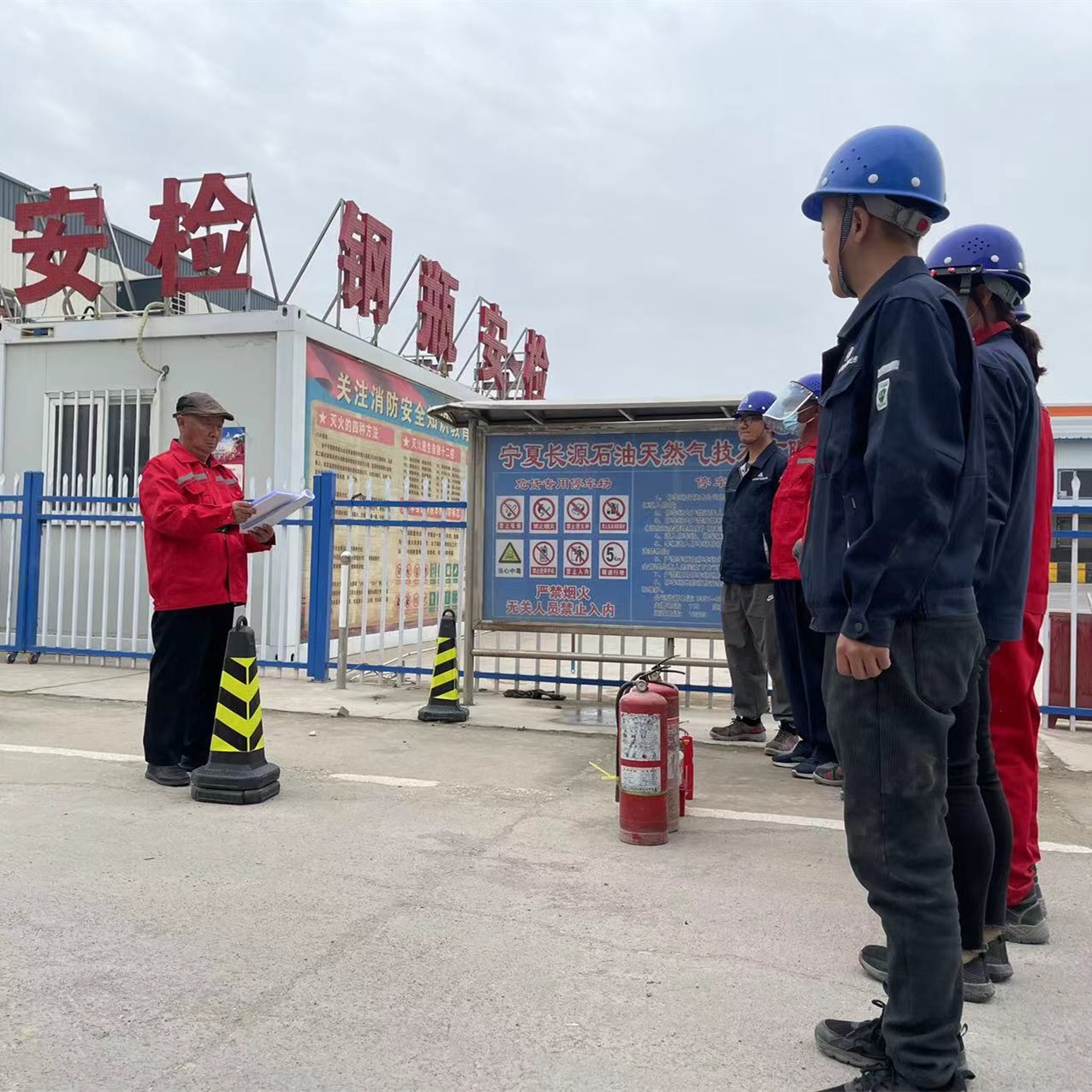 銀川永隆氣體有限公司|寧夏永隆氣體公司｜銀川氧氣銷(xiāo)售公司｜銀川氮氣銷(xiāo)售公司|銀川干冰銷(xiāo)售公司｜銀川二氧化碳銷(xiāo)售公司｜銀川氫氣銷(xiāo)售公司｜寧夏氧氣銷(xiāo)售公司｜寧夏氮氣銷(xiāo)售公司|寧夏干冰銷(xiāo)售公司｜寧夏二氧化碳銷(xiāo)售公司｜寧夏氫氣銷(xiāo)售公司